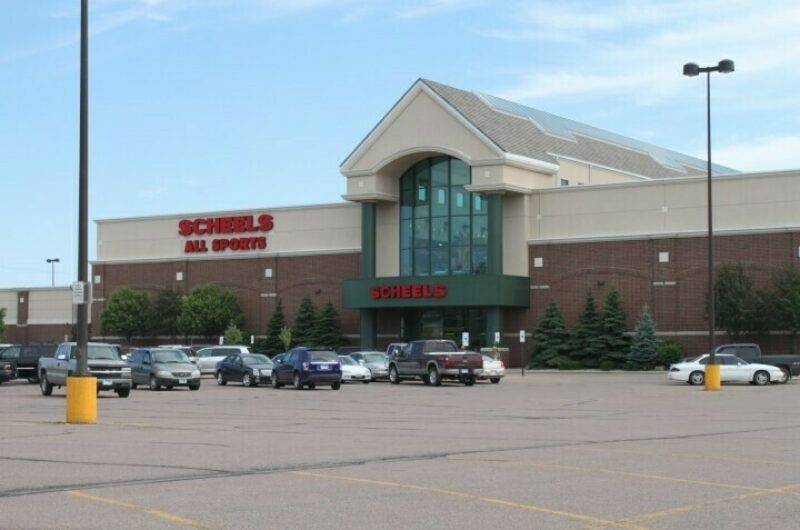 SCHEELS Experience Sioux Falls